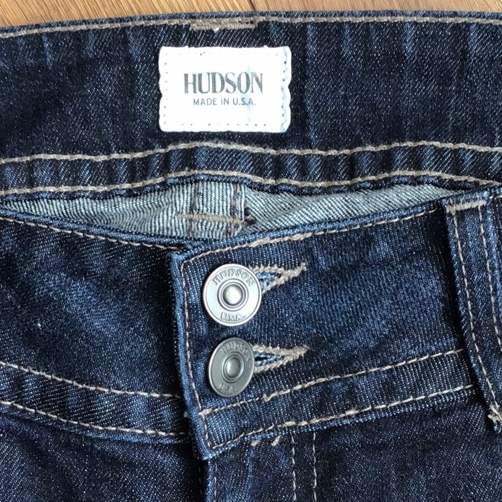 HUDSON LOW RISE SIGNATURE BOOTCUT JEANS LIKE NEW - Picture 4 of 10